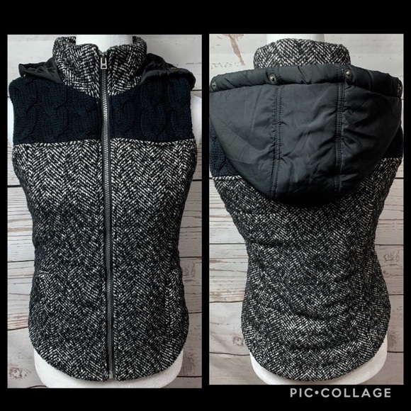 Prince & Fox Jackets & Blazers - EUC Prince & Fox Black Knit Hooded Zipper Vest